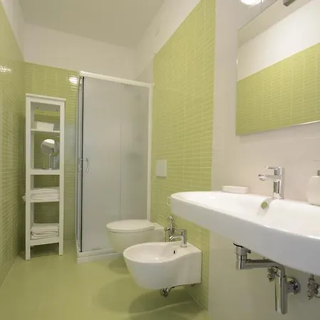 Apartman Hypogeum & *